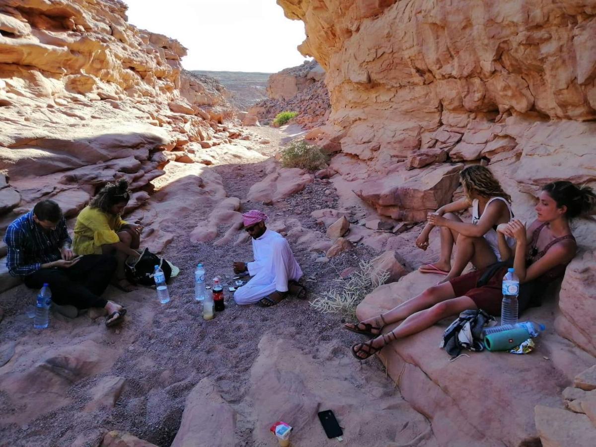 A Pousada Sebaii Camp السباعى كامب شاطئ الترابين بجوار ويت بالس Nuweiba‘ el Muzeinah Exterior foto