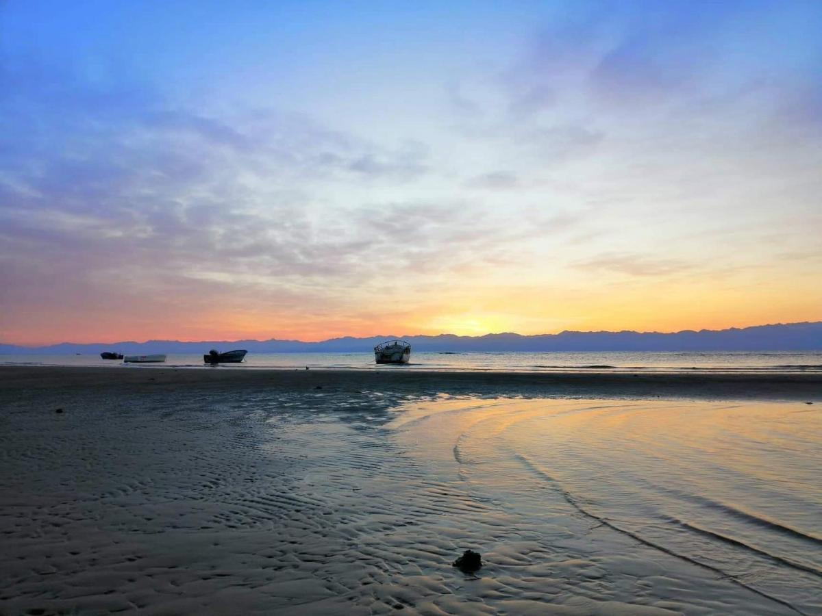 A Pousada Sebaii Camp السباعى كامب شاطئ الترابين بجوار ويت بالس Nuweiba‘ el Muzeinah Exterior foto
