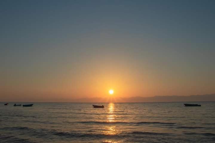 A Pousada Sebaii Camp السباعى كامب شاطئ الترابين بجوار ويت بالس Nuweiba‘ el Muzeinah Exterior foto